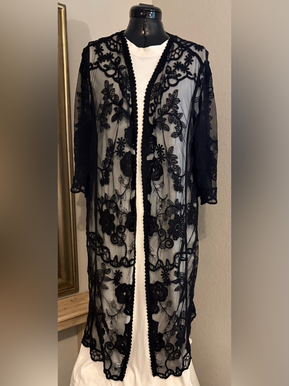 Shyanne Black Sheer Women’s Embroidered Kimono OS